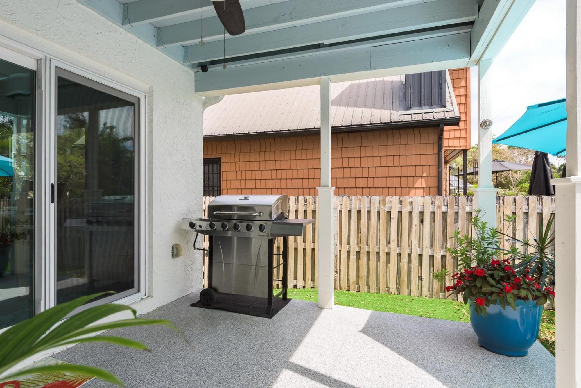 Villa Luxury Family Beach Escape With Heated Pool And Putting Green Tarpon Springs Exterior foto